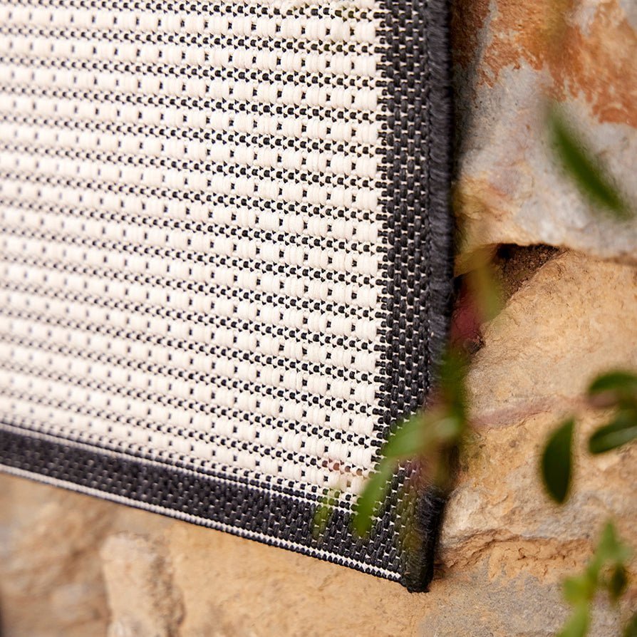 Ramona Border Flatweave Indoor/Outdoor Rug - White/Black - Image 5