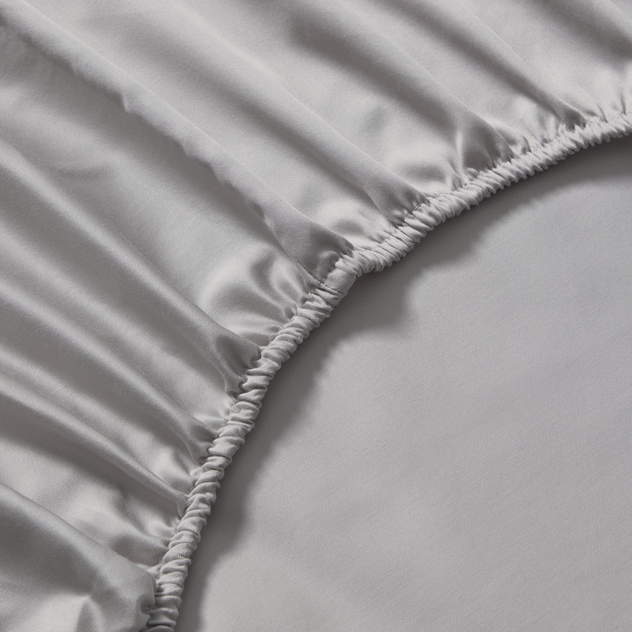 Regent 100% Cotton Fitted Sheet 400 Thread Count - Grey - Image 2