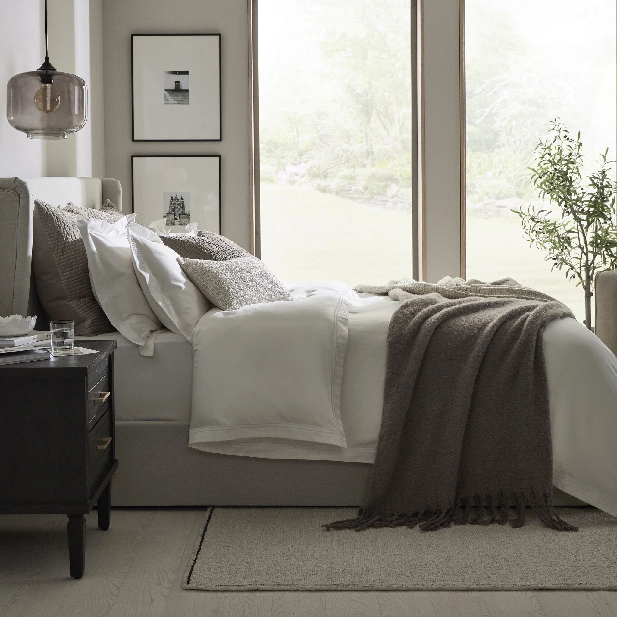 Regent Embroidered 100% Cotton Duvet Cover 400 Thread Count - White - Image 10