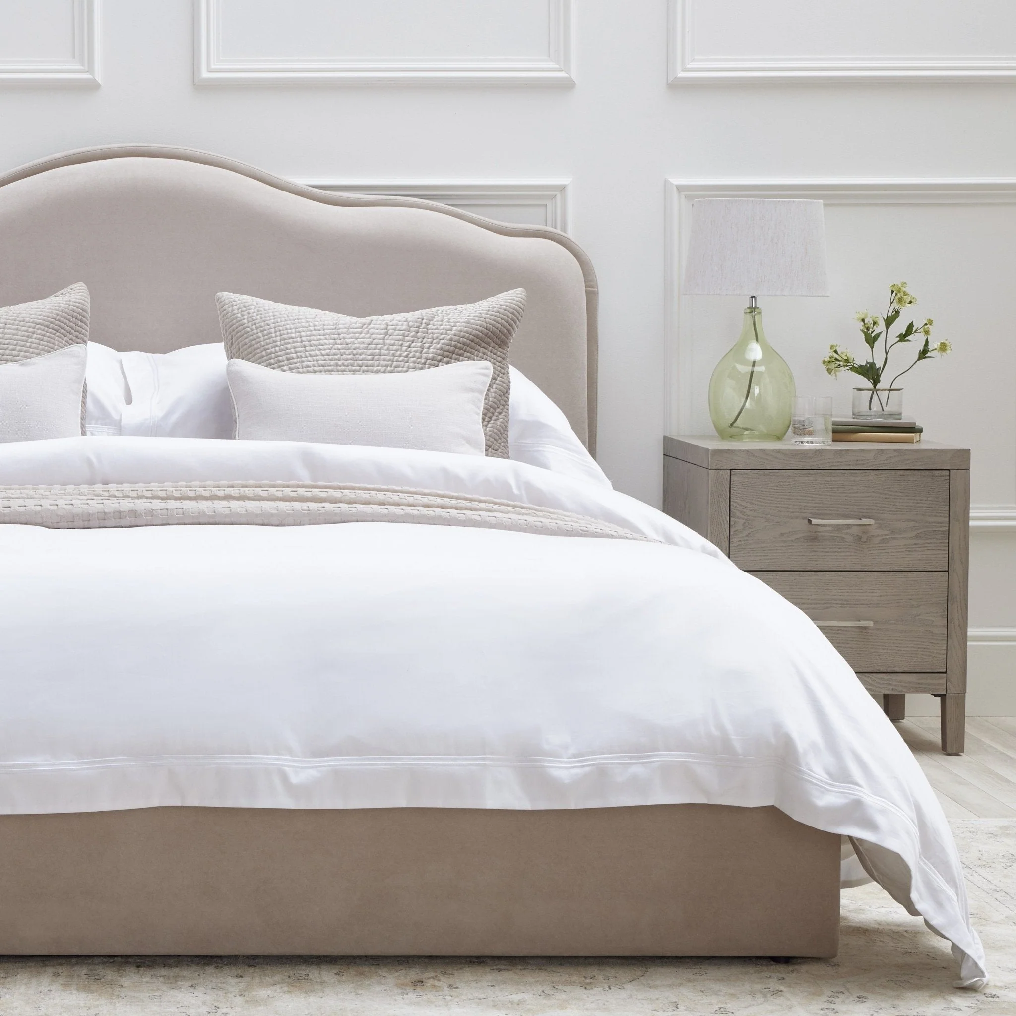Regent Embroidered 100% Cotton Duvet Cover 400 Thread Count - White - Image 5