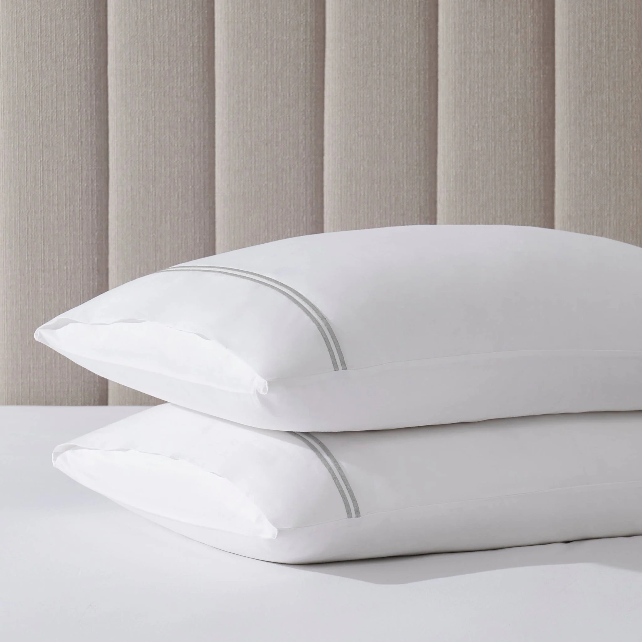 Regent Embroidered 100% Cotton Pair of Classic Pillowcases 400 Thread Count - Grey