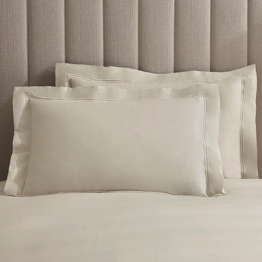 Regent Embroidered 100% Cotton Pair of Oxford Pillowcases 400 Thread Count - Champagne - Image 3