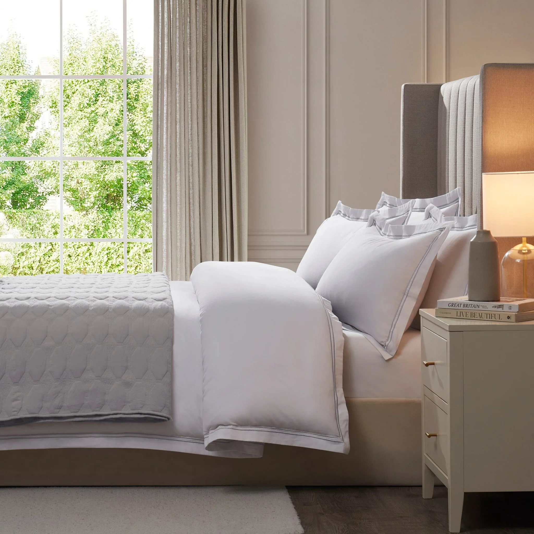Regent Embroidered 100% Cotton Pair of Oxford Pillowcases 400 Thread Count - Grey - Image 4