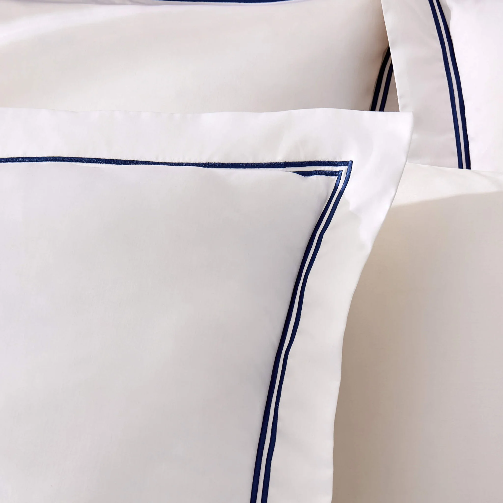 Regent Embroidered 100% Cotton Pair of Oxford Square Pillowcases - Navy - Image 2