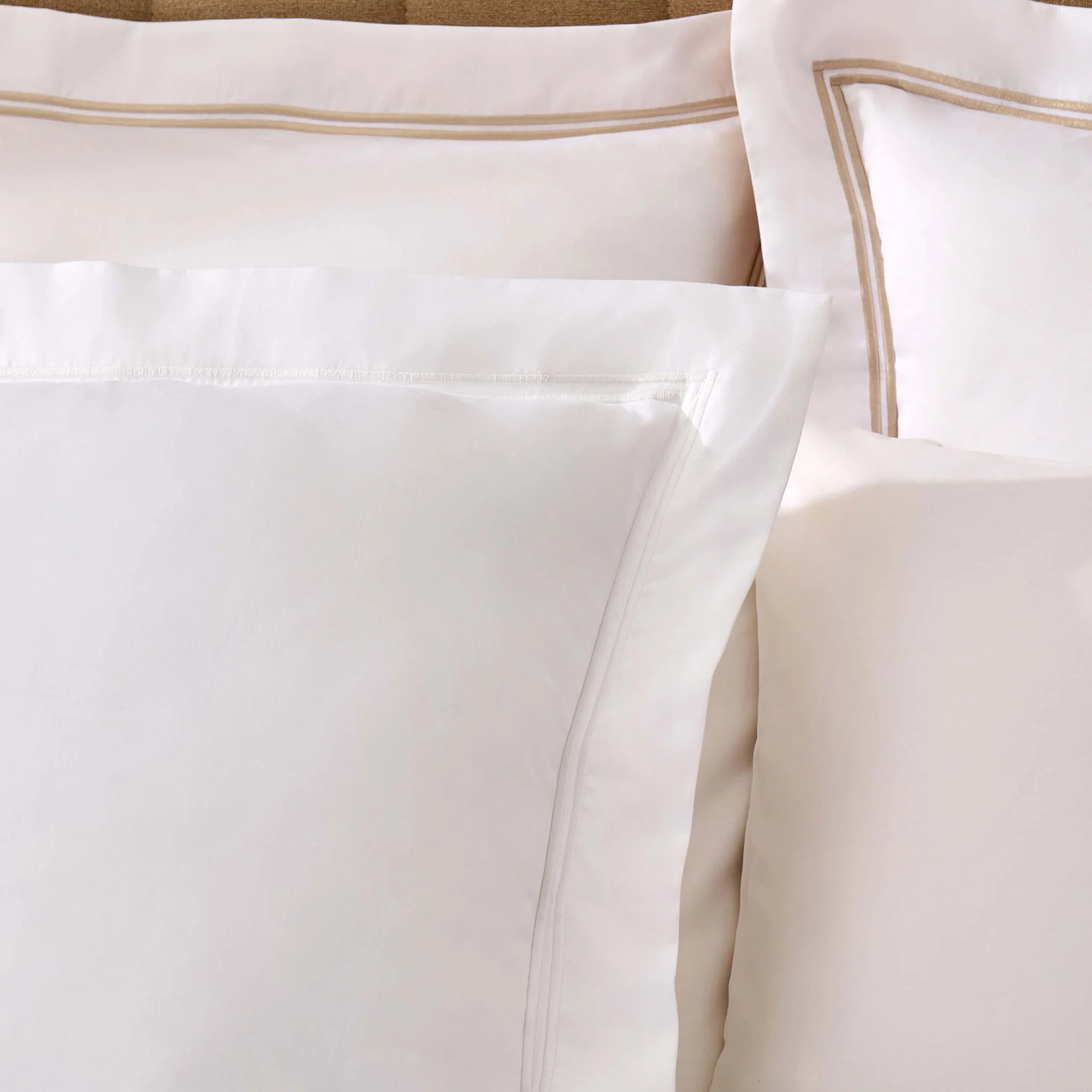 Regent Embroidered 100% Cotton Pair of Oxford Square Pillowcases - White - Image 2