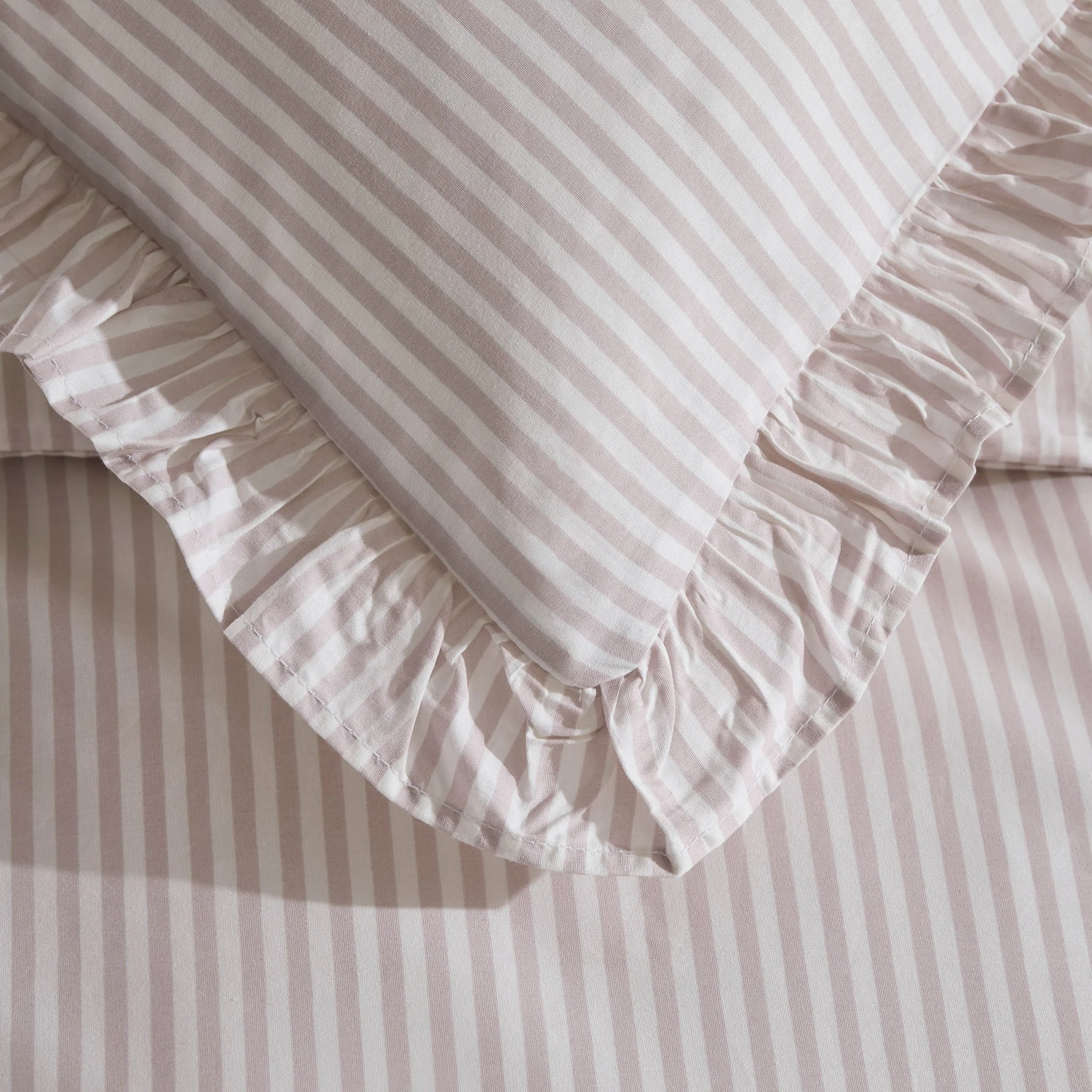 Remy 200 Thread Count Stripe Duvet Cover & Pillowcase Set - Blush - Image 2