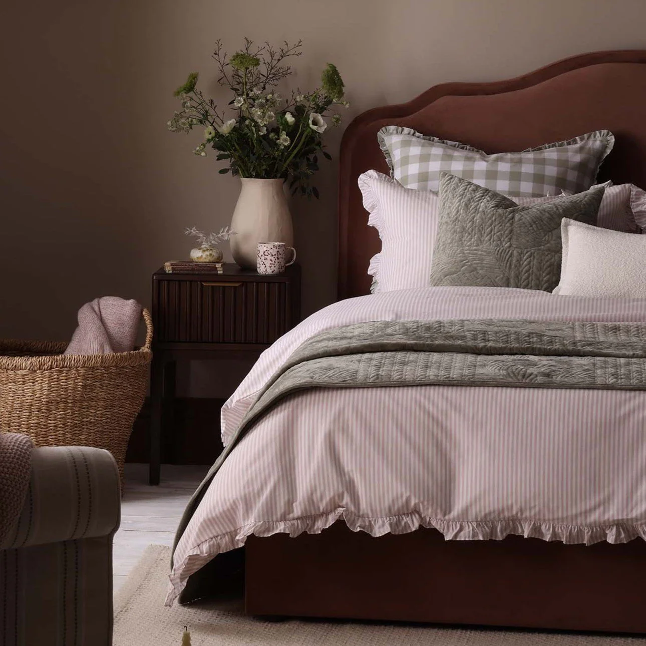 Remy 200 Thread Count Stripe Duvet Cover & Pillowcase Set - Blush - Image 4
