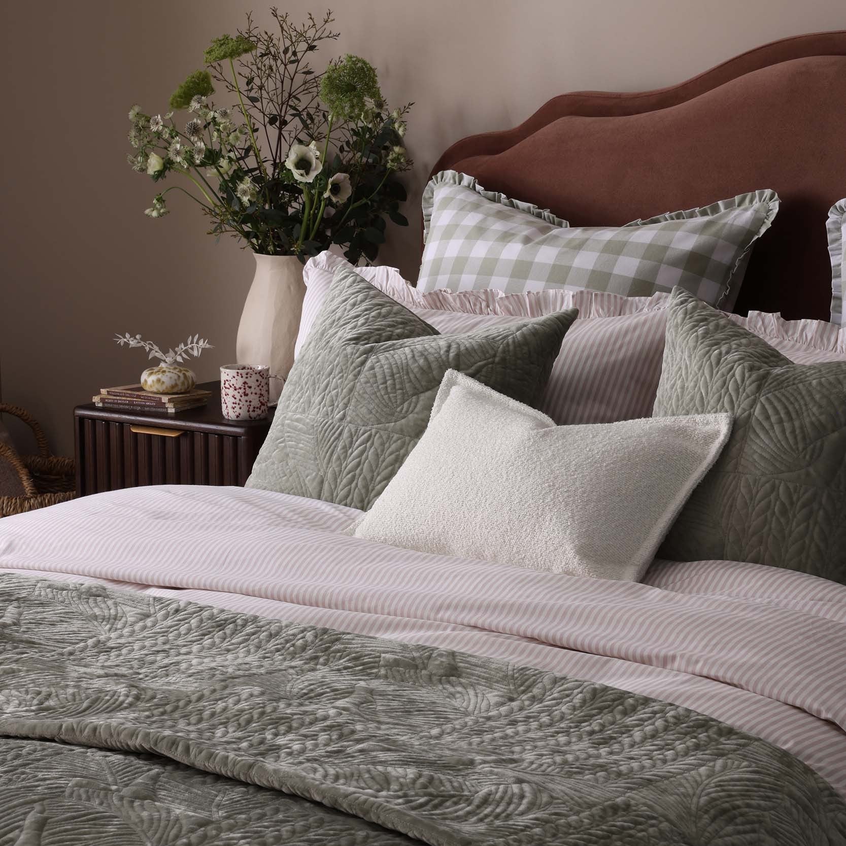 Remy 200 Thread Count Stripe Duvet Cover & Pillowcase Set - Blush - Image 5