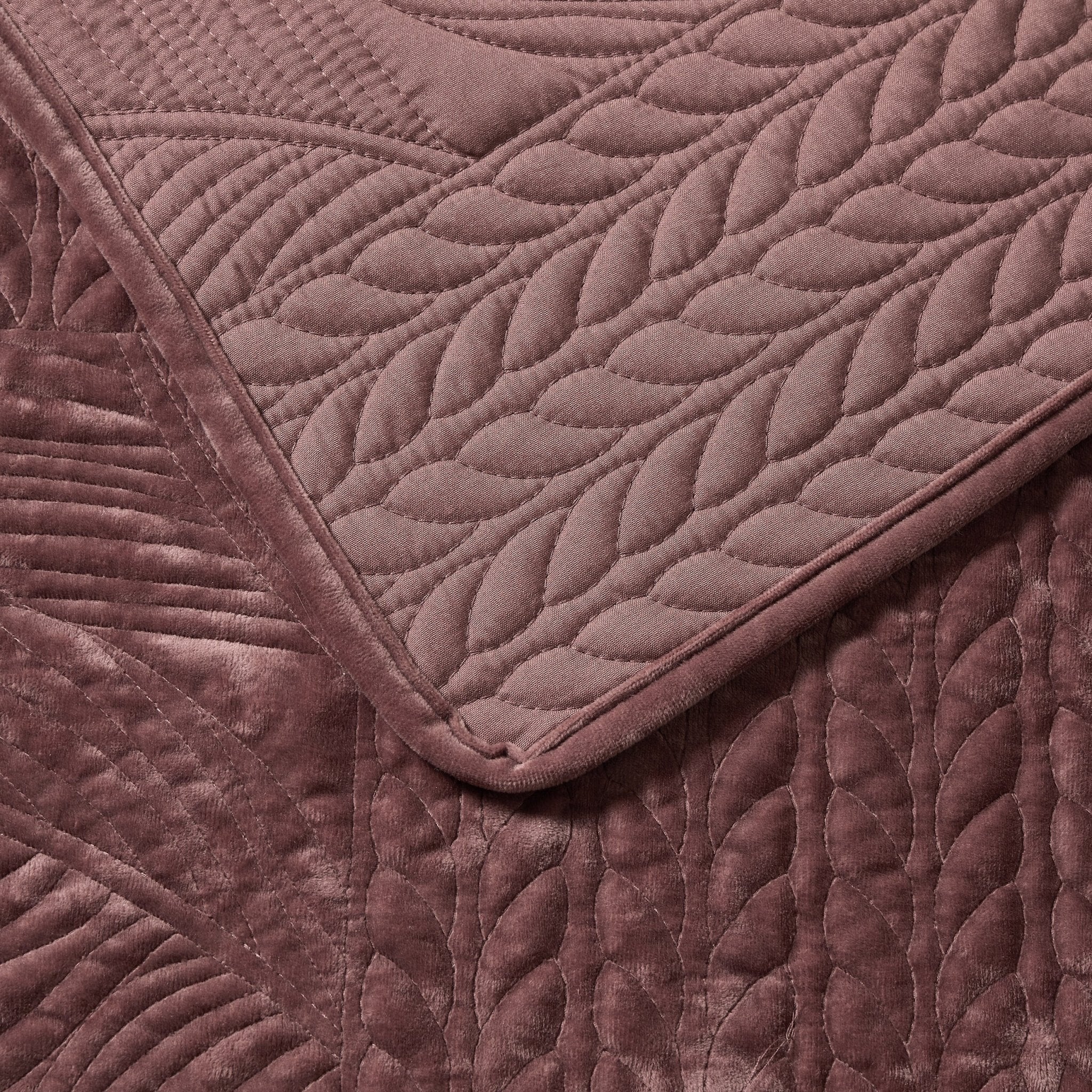 Rome Velvet Greek Matelasse Bedspread - Deep Pink - Image 2