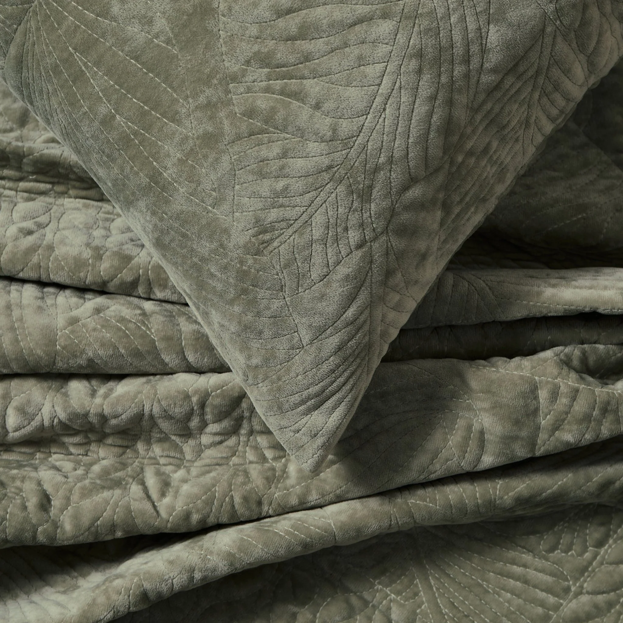 Rome Velvet Greek Matelasse Cushion Cover - Basil - Image 2