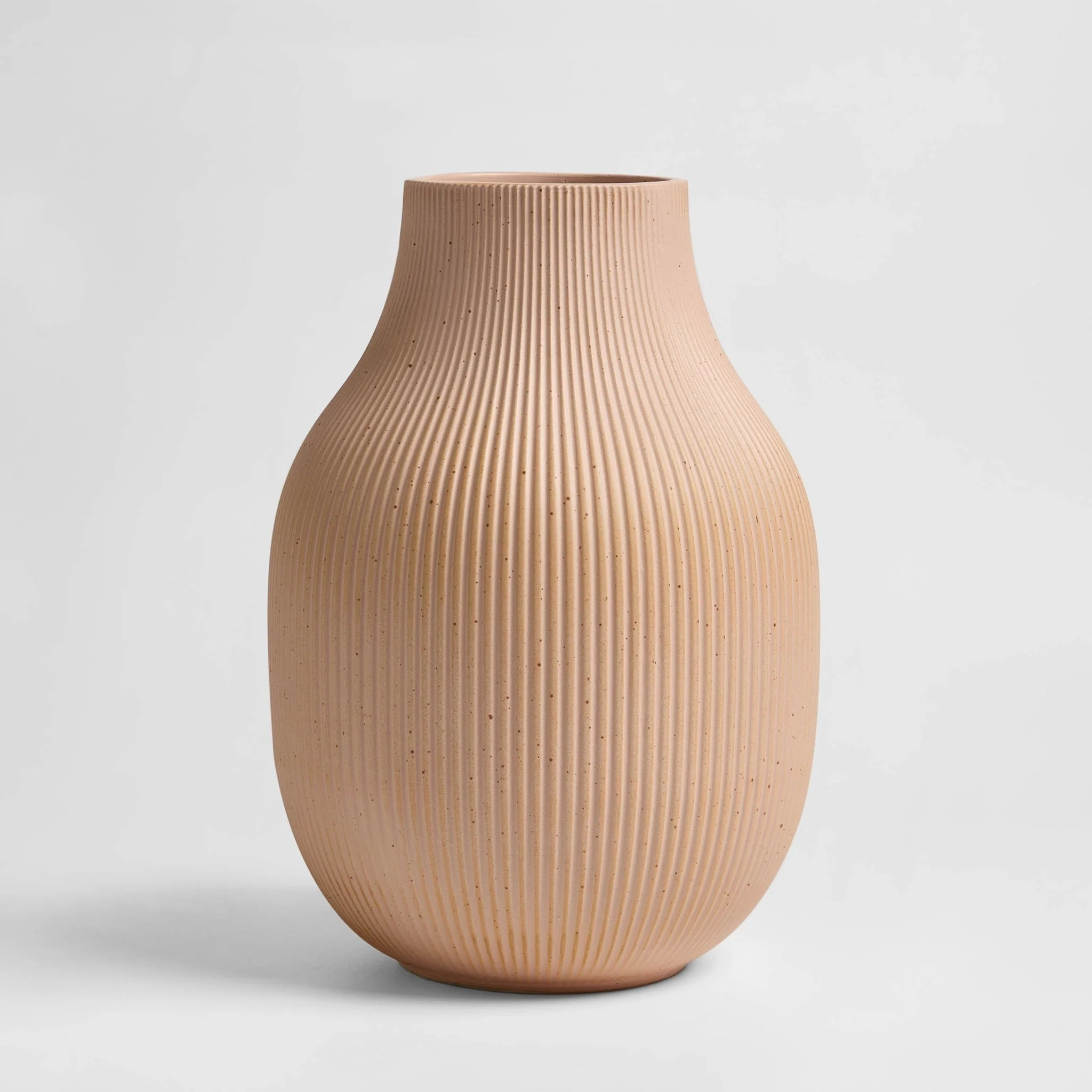 Rose Matt Ribbed Clay Vase - Pink - Image 3