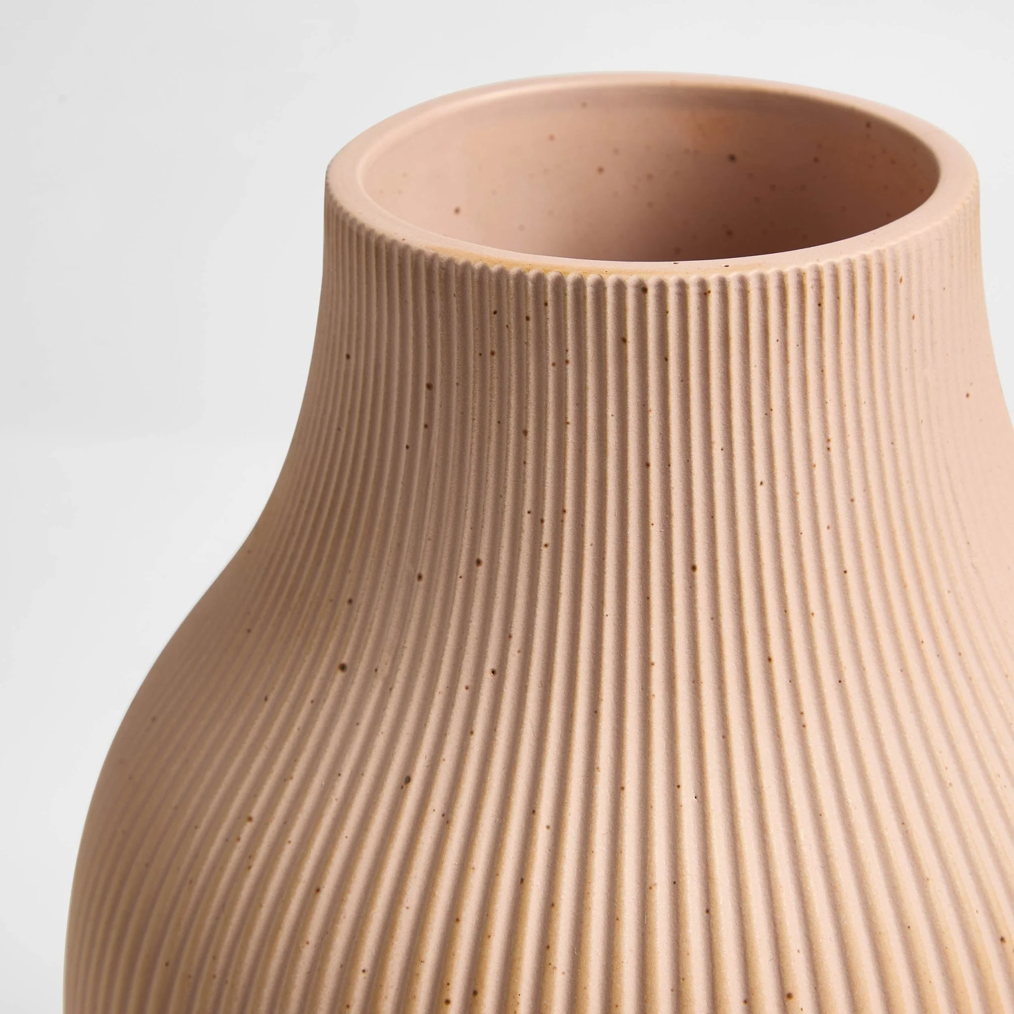 Rose Matt Ribbed Clay Vase - Pink - Image 4
