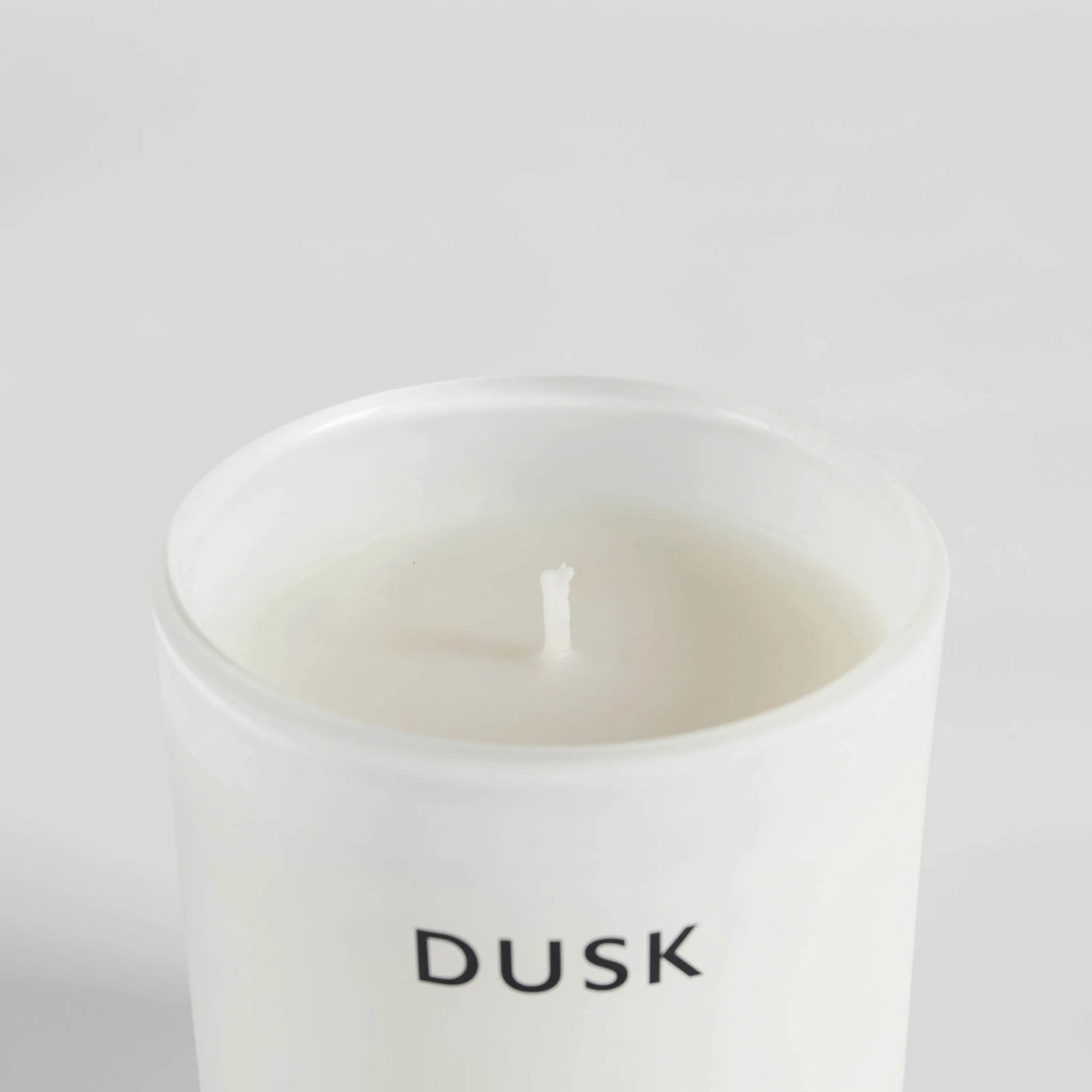 Sandalwood Scented Candle - Image 4