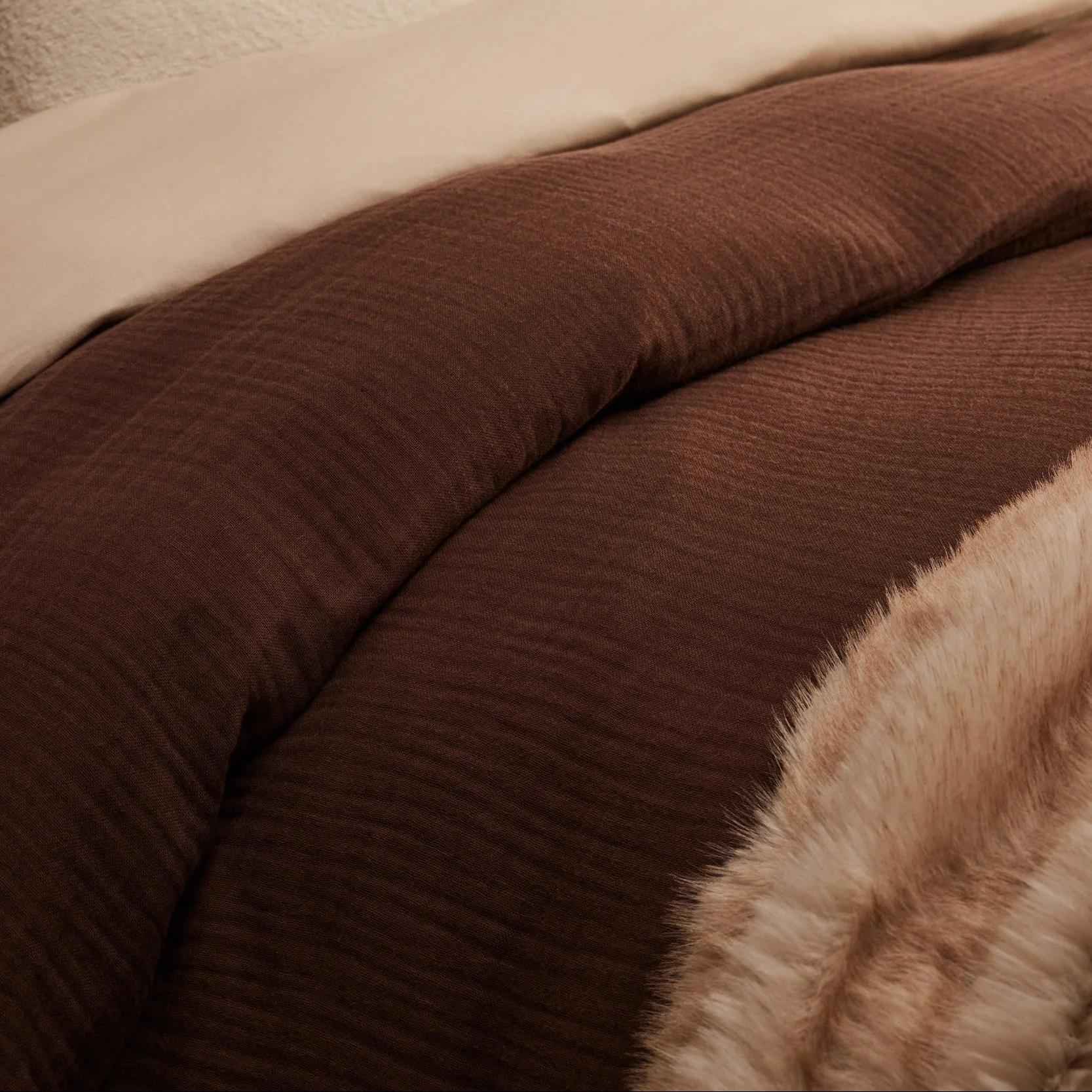 Santorini Muslin Duvet Cover & Pillowcase Set - Mocha - Image 4