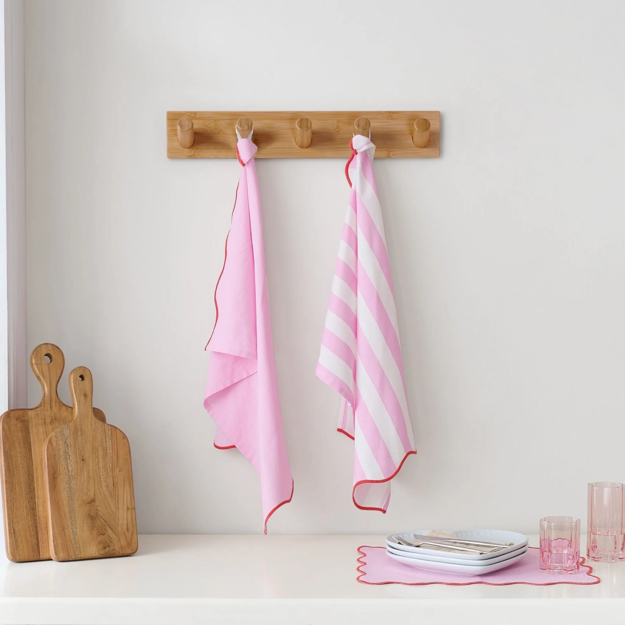 Scallop Edge Set of 2 Tea Towels - Pink/Red