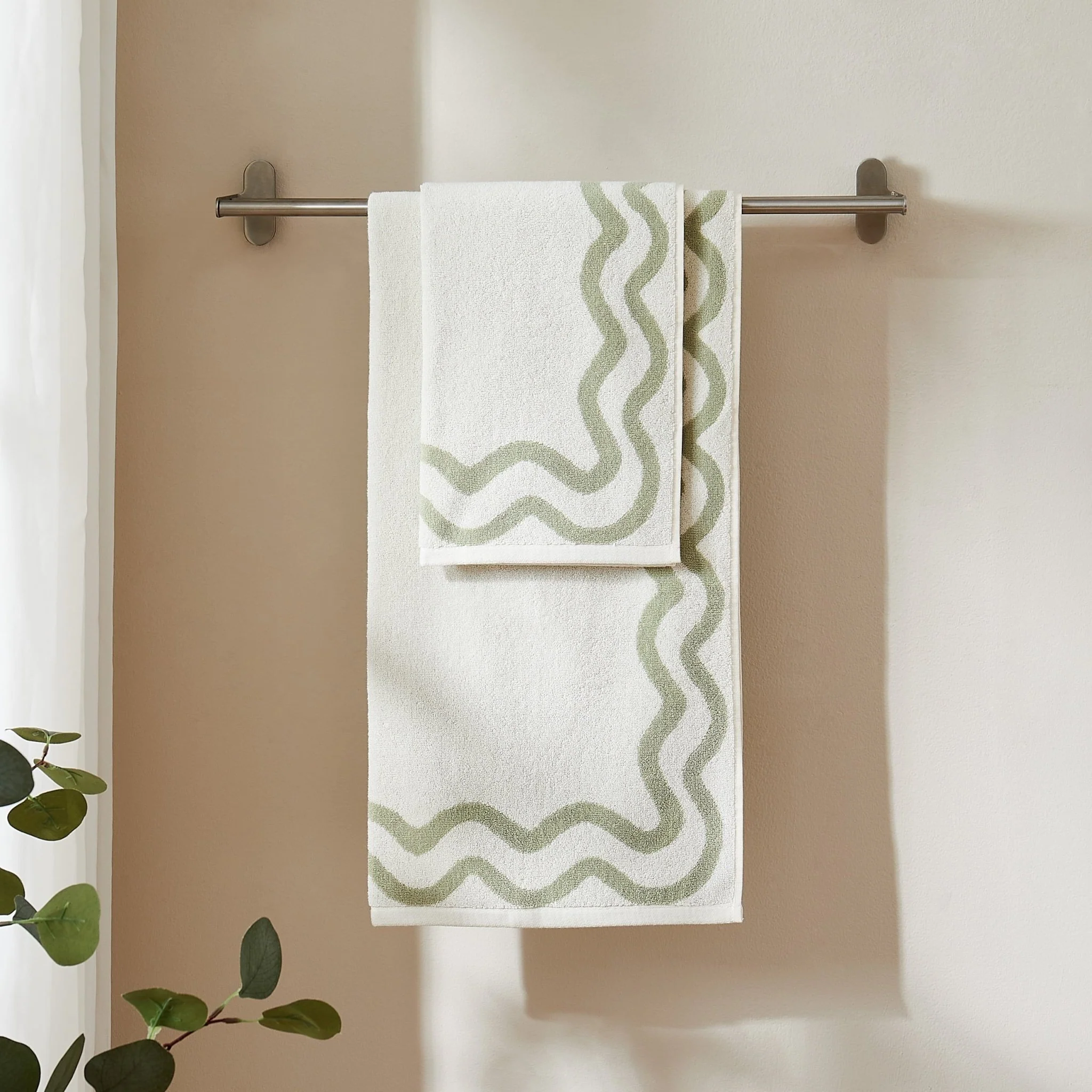 Scalloped Cotton Towels - Off-White/Olive