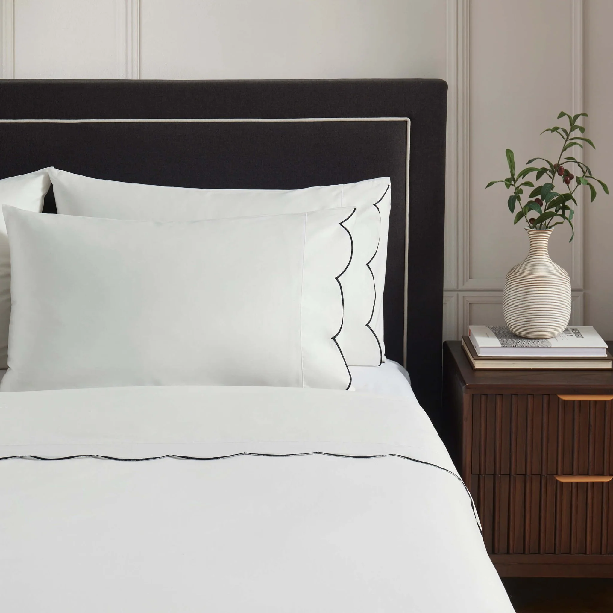 Simone Scallop Embroidered Edge Flat Sheet - Off White/Black - Image 2