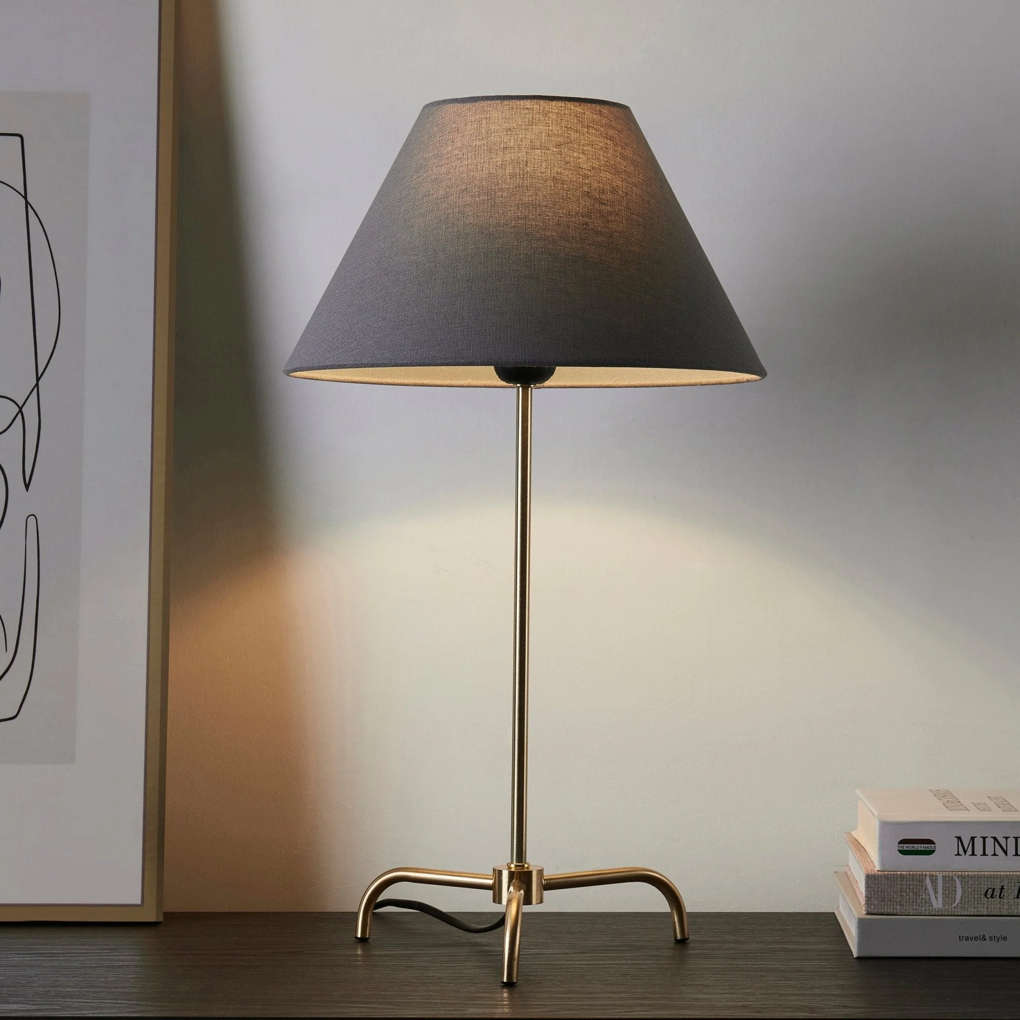 Sisu Minimalist Table Lamp - Brass/Grey
