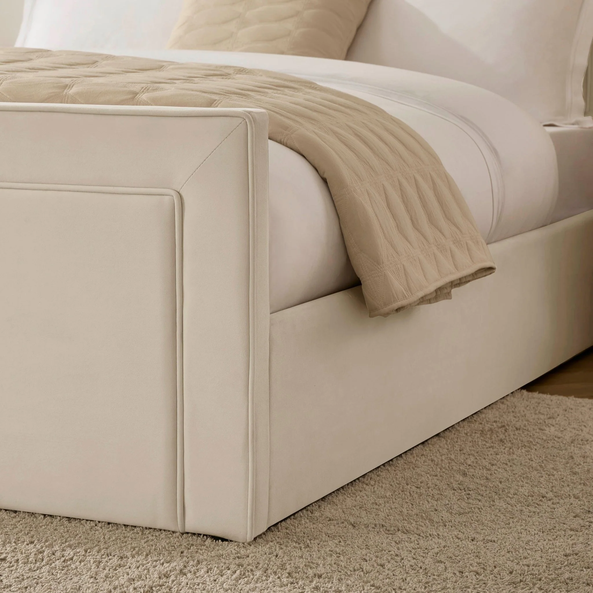Sorrento Ottoman Storage Bed - Ecru/White - Image 8