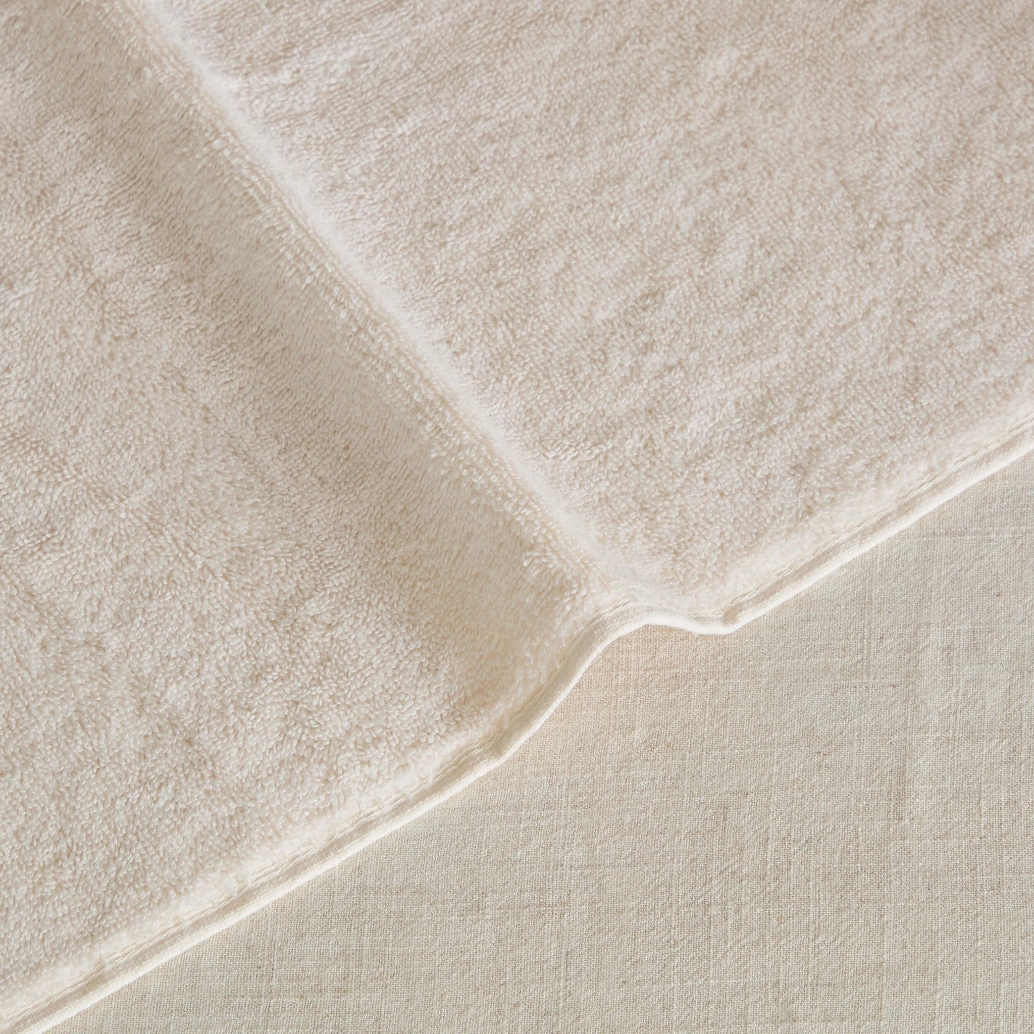 Super Soft Bamboo Cotton Blend Towel Collection - Vanilla - Image 3