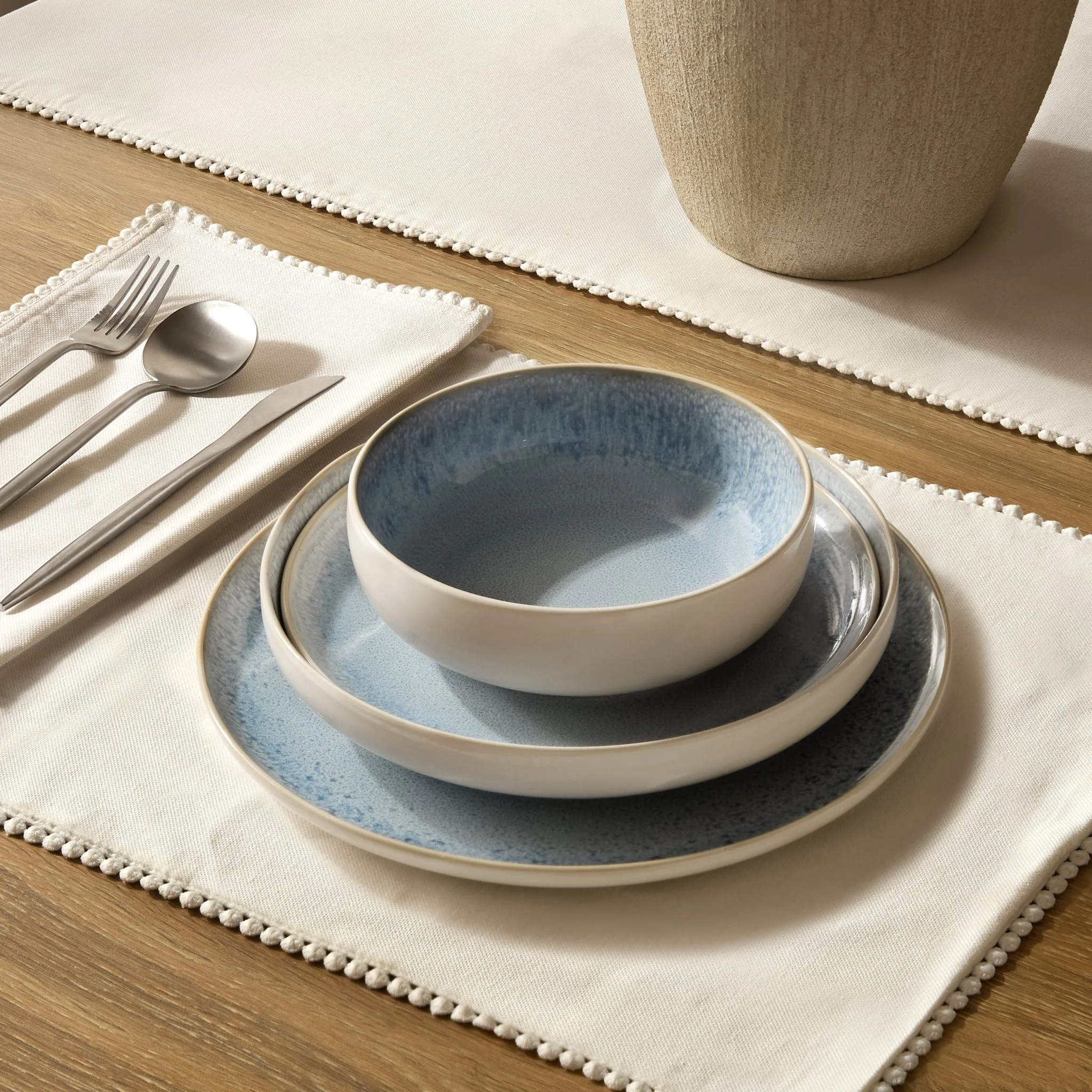 Sutton Stoneware Set of 4 Cereal Bowls - Light Blue - Image 3