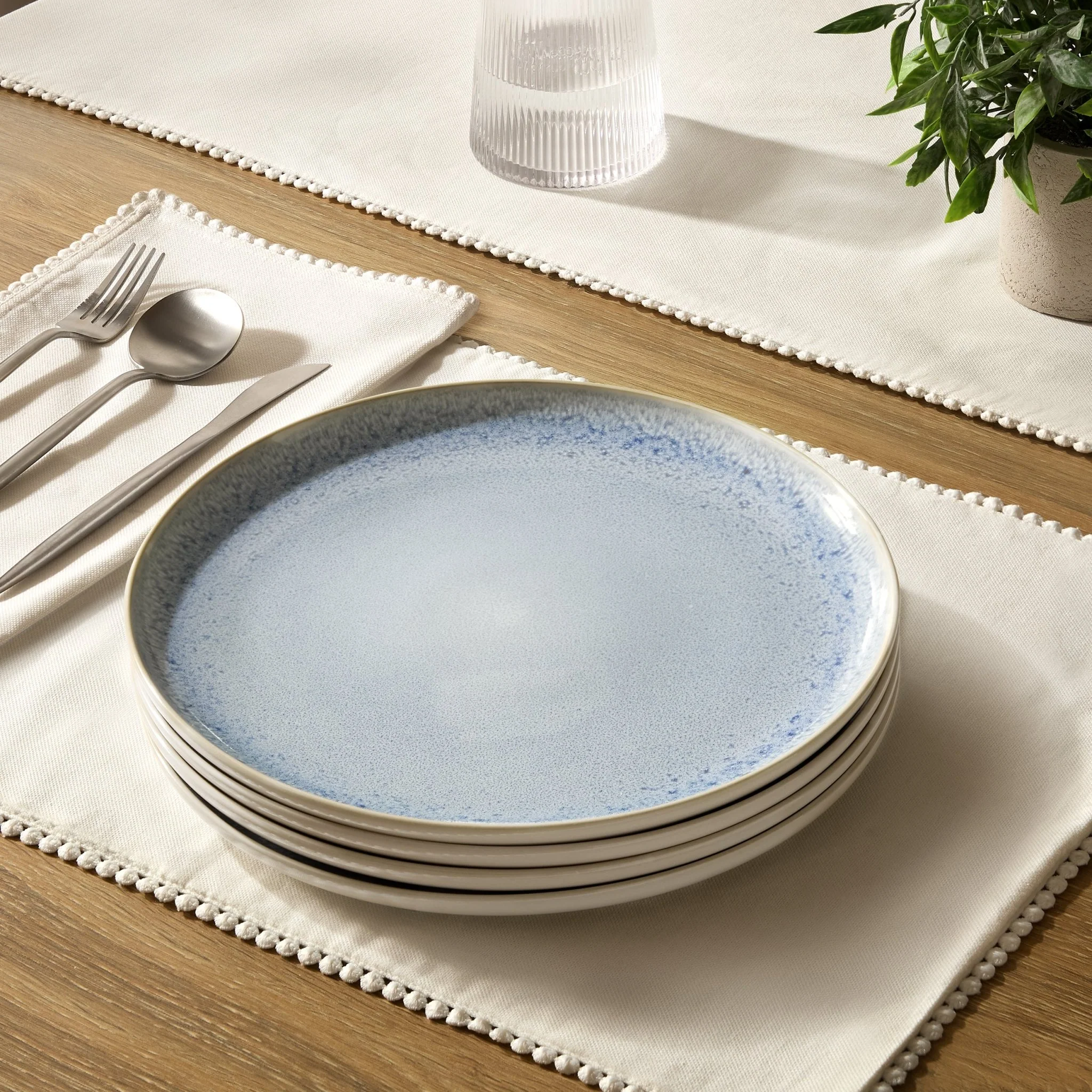 Sutton Stoneware Set of 4 Dinner Plates - Light Blue - Image 4