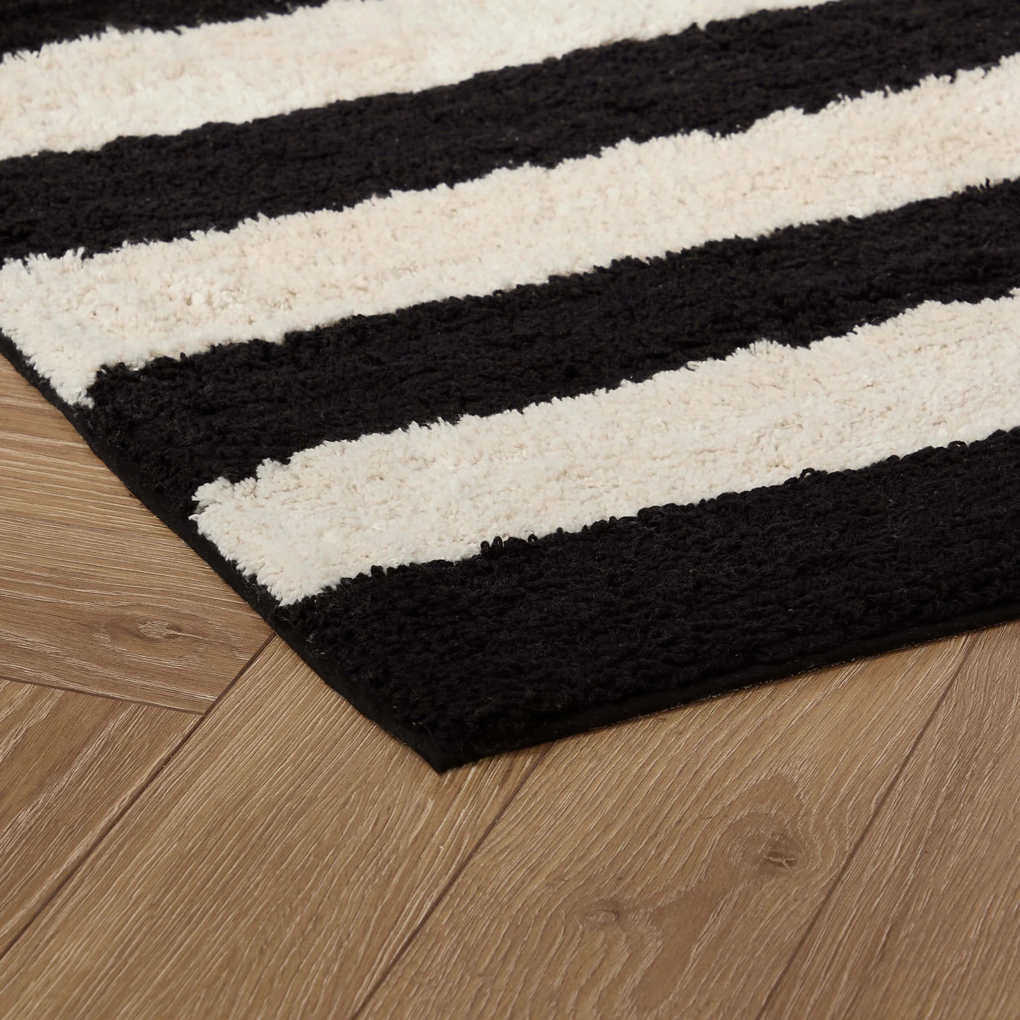 Symi Wide Stripe Bath Mat - Black/ White - Image 2