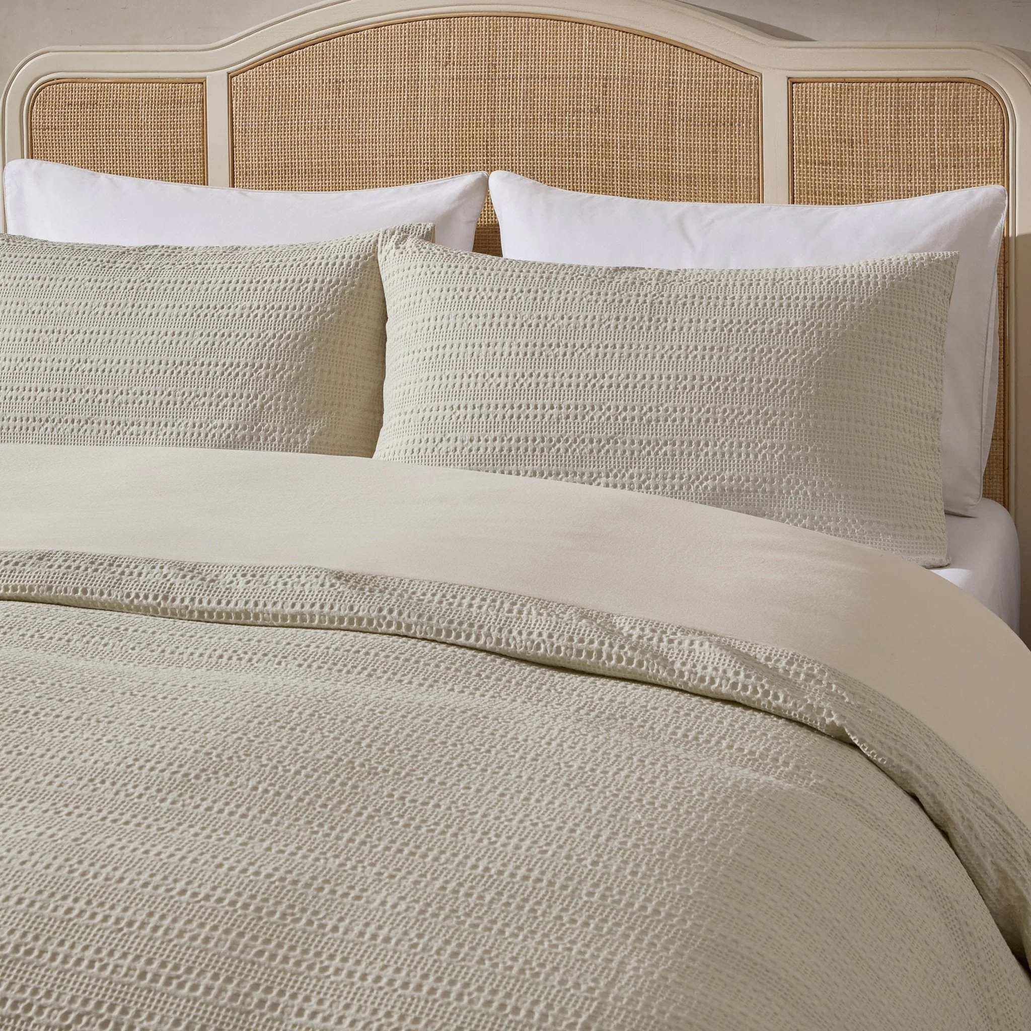 Vermont 180 Thread Count Waffle Duvet Cover & Pillowcase Set - Ecru - Image 3
