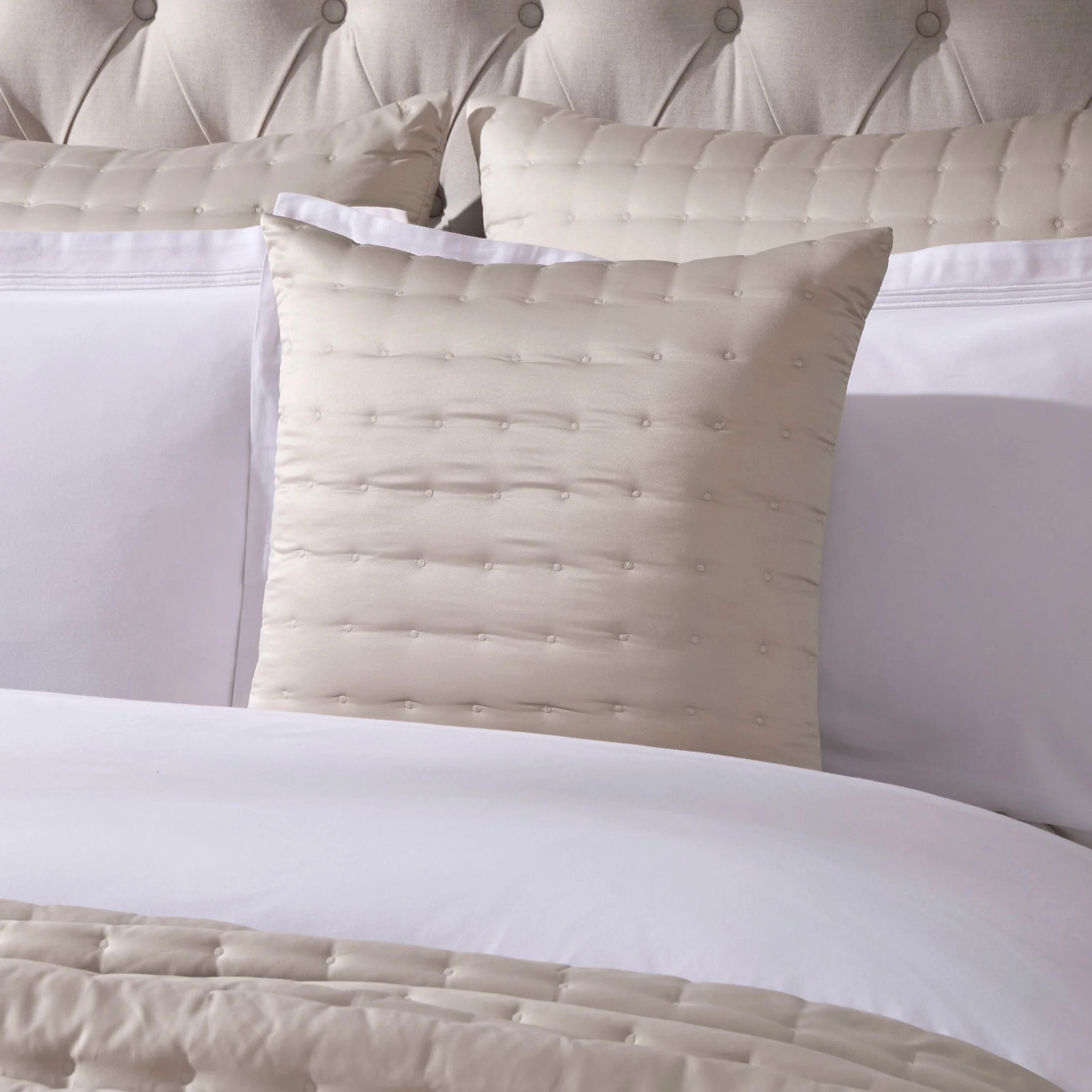 Vienna Quilted Satin Bedspread 2.5m x 2.6m - Champagne - Image 4