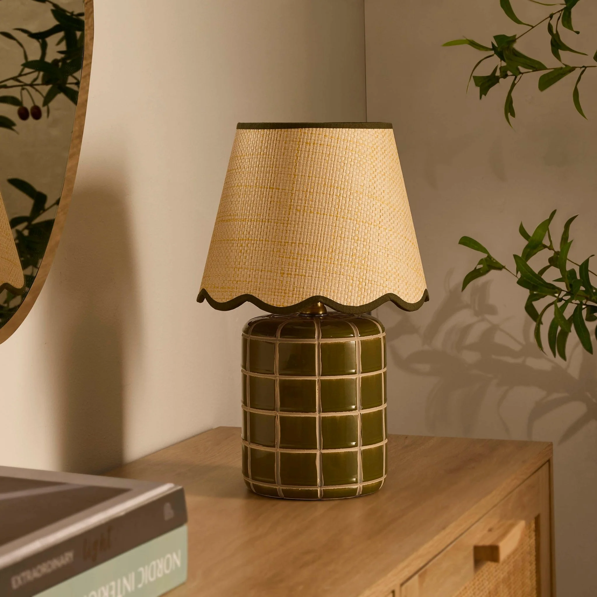 Vivienne Carved Ceramic Table Lamp - Green - Image 2