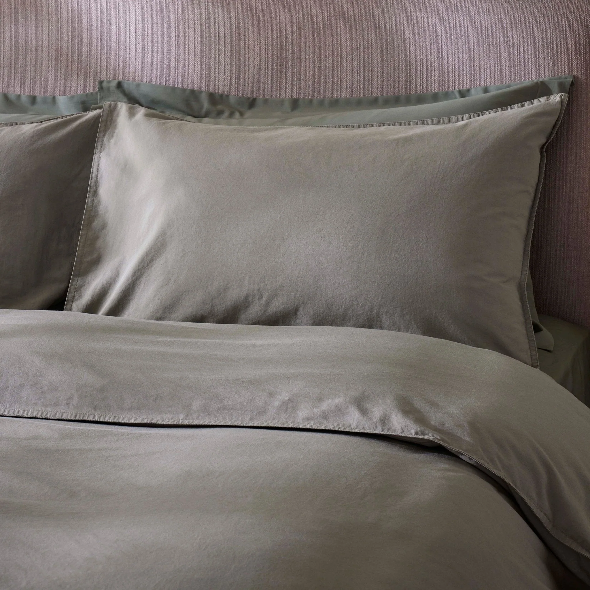 Washed Cotton 200 Thread Count Plain Dye Duvet Cover & Pillowcase Set - Olive - Image 4