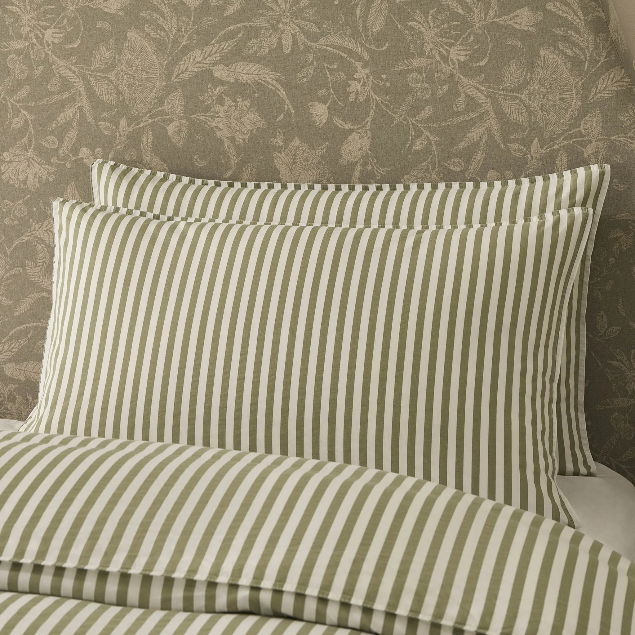 Washed Cotton Printed Stripe 200 Thread Count Duvet Cover & Pillowcase Set - Olive - Image 3