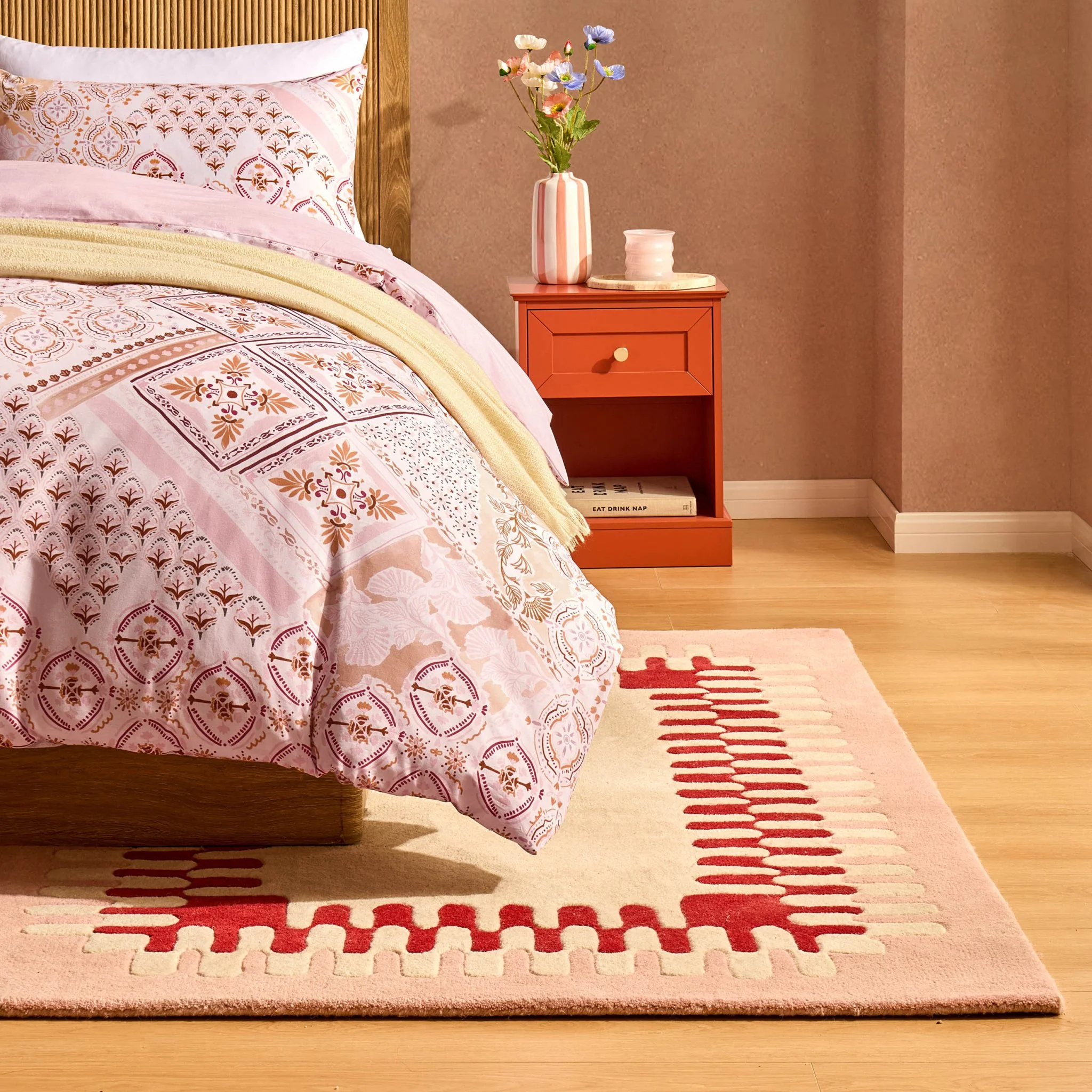 Waverly Hand Tufted Wavy Edge Rug - Natural/ Pink
