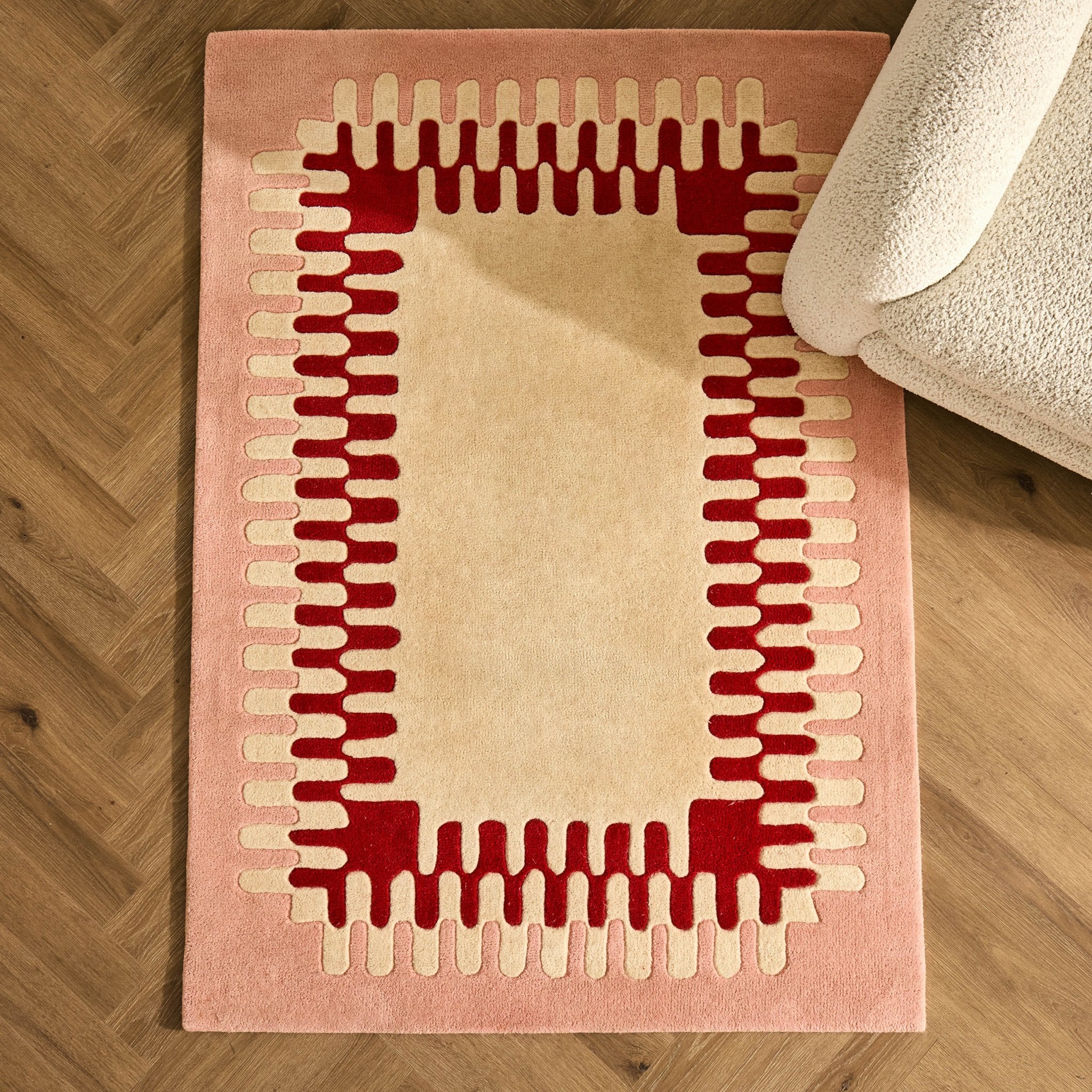 Waverly Hand Tufted Wavy Edge Rug - Natural/ Pink - Image 2