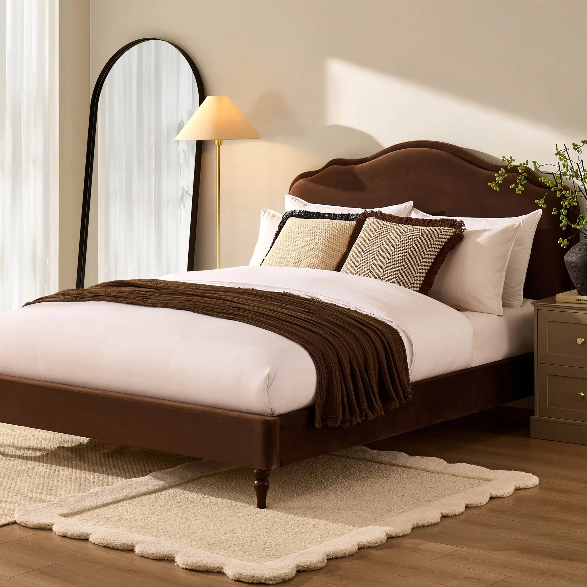 Wiltshire Bed Frame - Cappuccino - Image 3