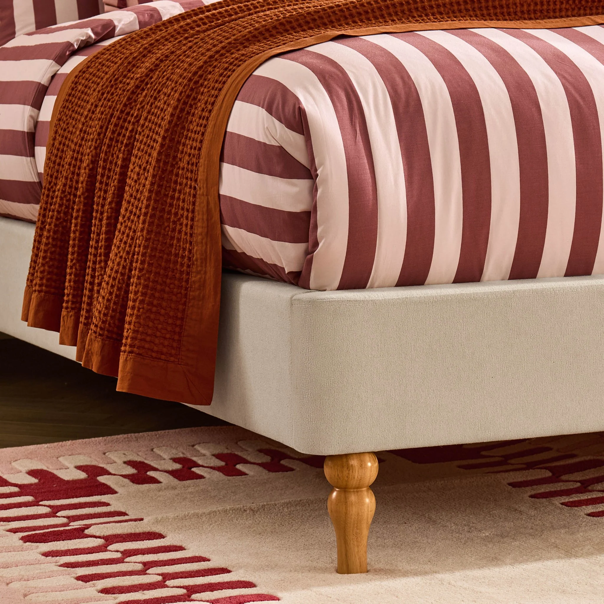 Wiltshire Bed Frame - Cream Linen - Image 7