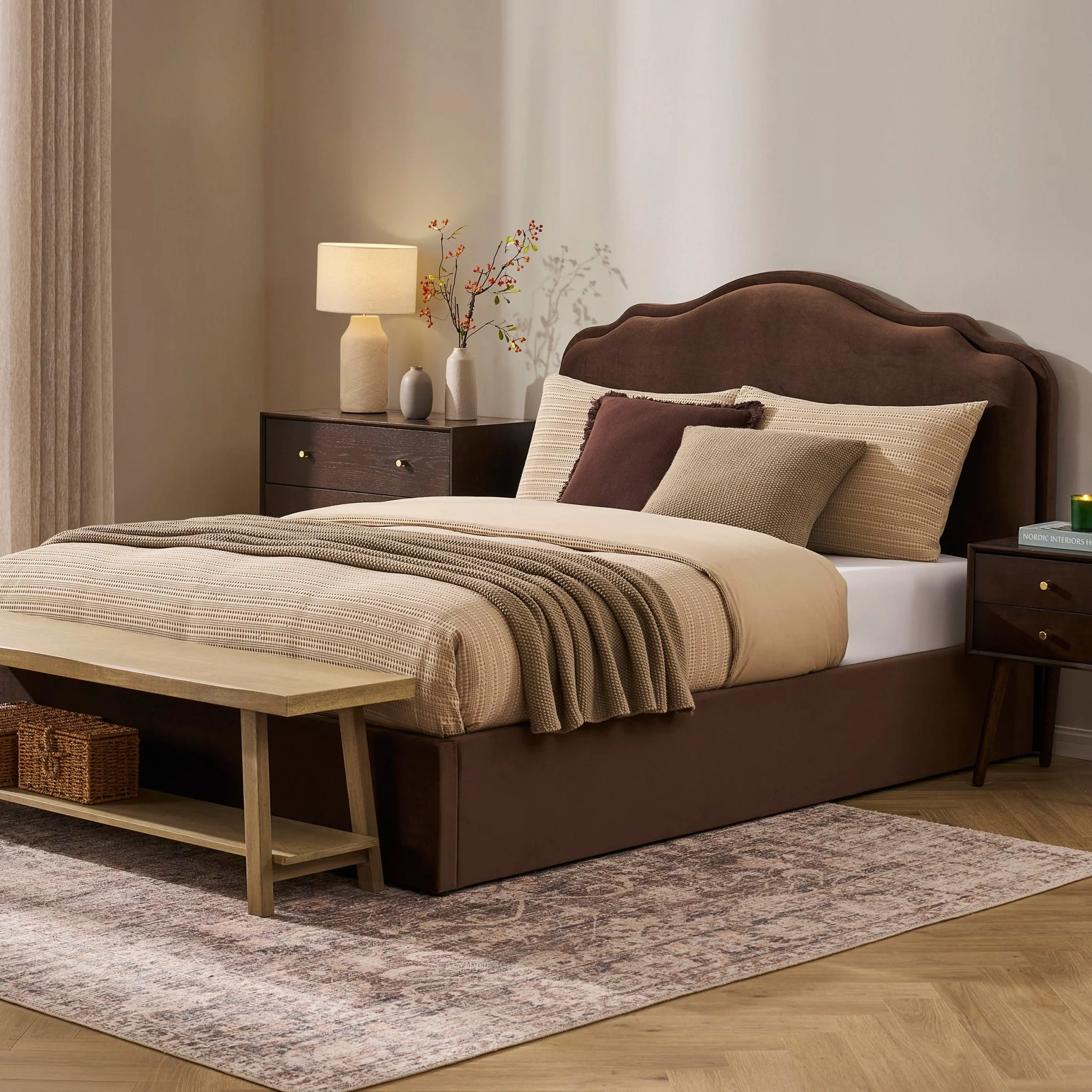 Wiltshire Ottoman Storage Bed - Cappuccino - Image 2
