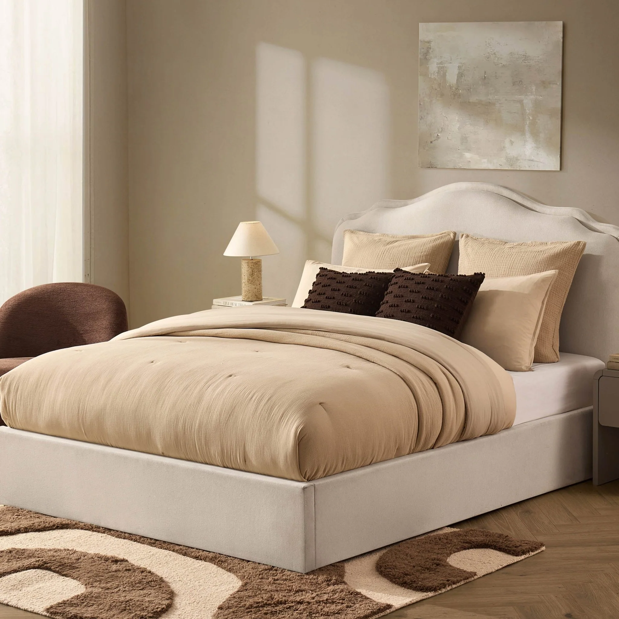 Wiltshire Ottoman Storage Bed - Cream Linen - Image 4