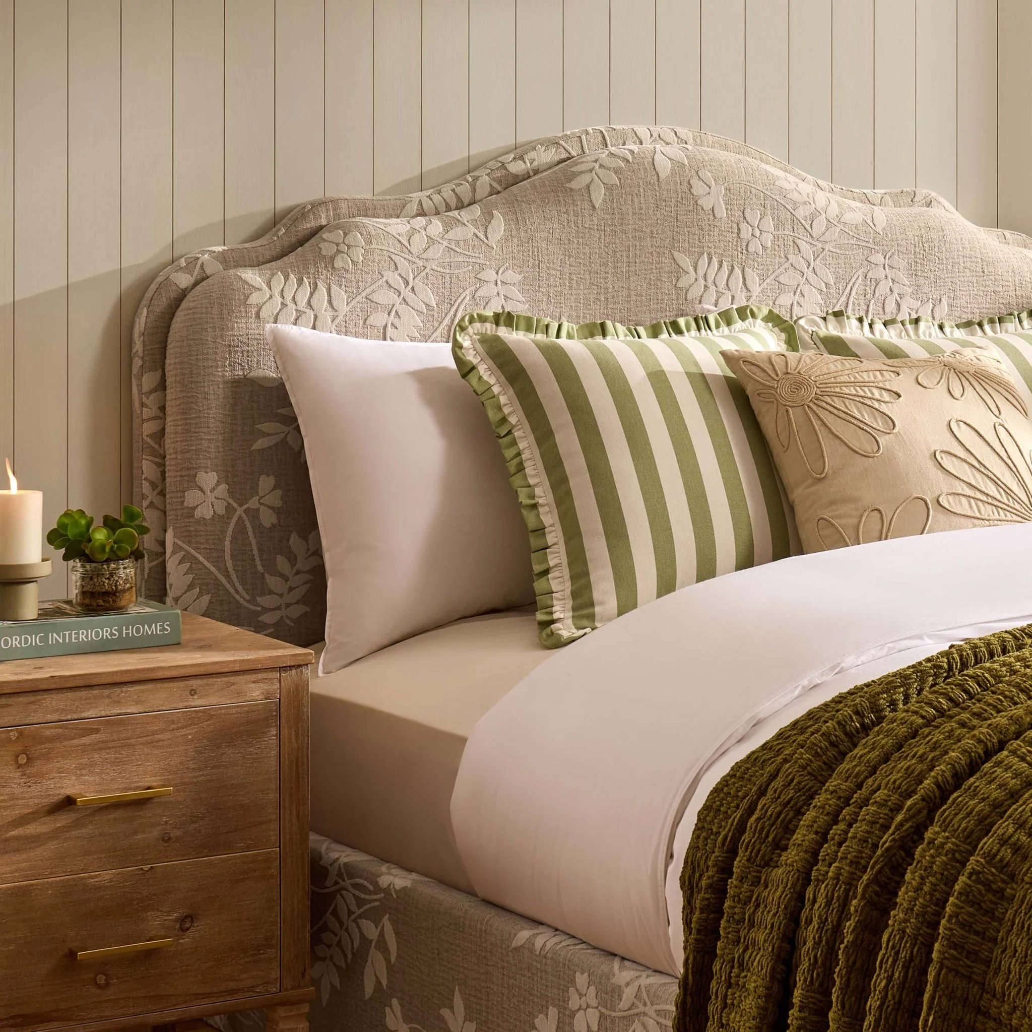 Wiltshire Ottoman Storage Bed - Jacquard Floral - Image 7