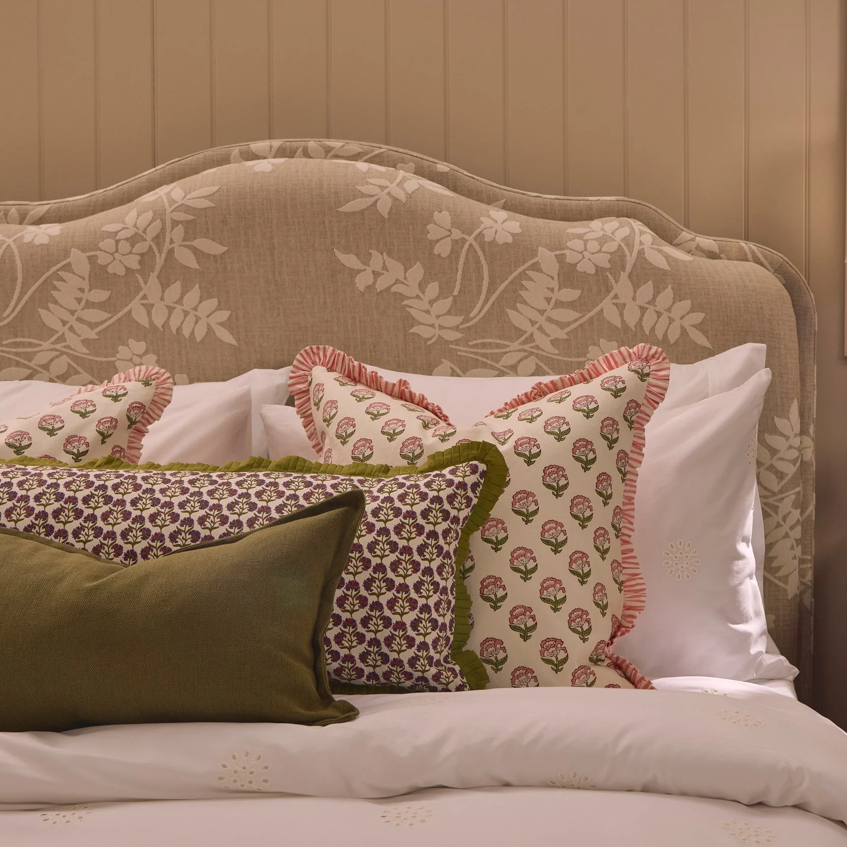 Wiltshire Ottoman Storage Bed - Jacquard Floral - Image 9